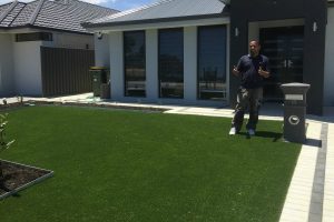 FAKE GRASS ELLENBROOK THE VINES AVEALY